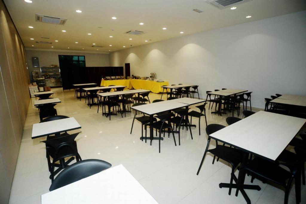 Star-Well Hotel Kuala Lipis Ngoại thất bức ảnh